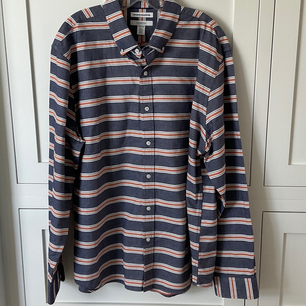 Amazon Essentials Men's Navy and White Striped Shirt